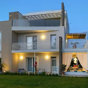 https://lugana-9.hotelinveneto.com